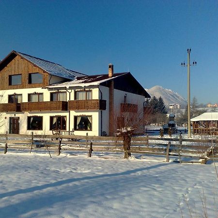 Serena Guesthouse Bran 브란 외부 사진