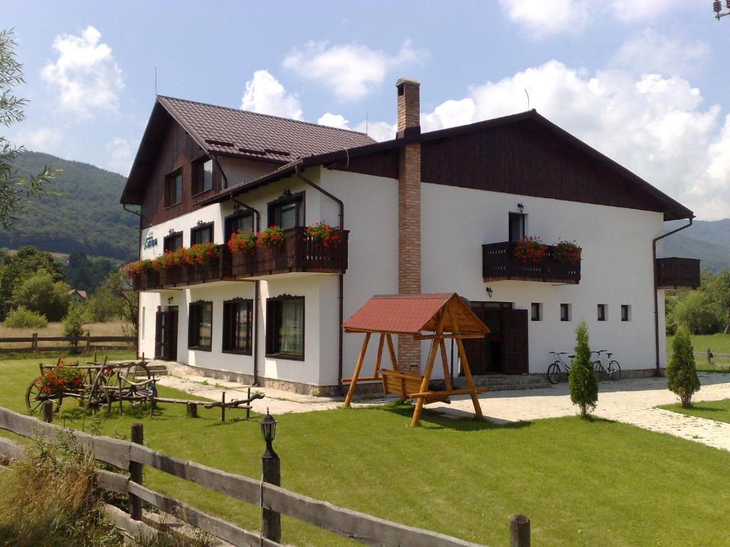 Serena Guesthouse Bran 브란 외부 사진